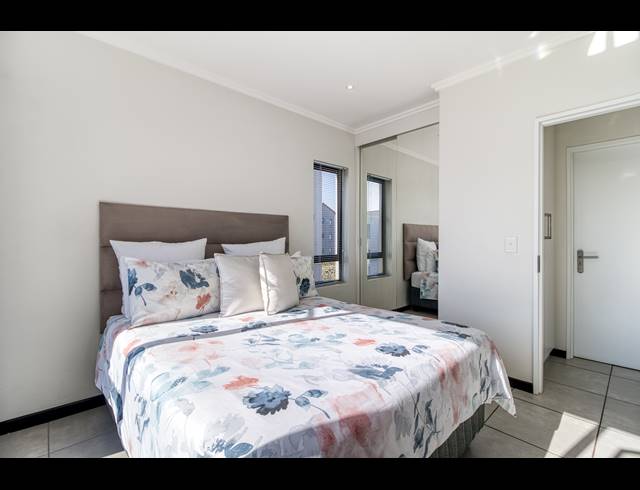 1 BEDROOM APARTMENT FOR SALE IN MAROELADAL